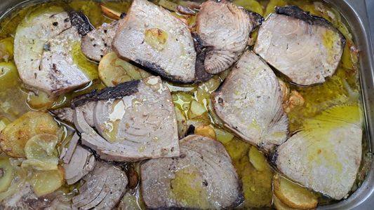 Atún encebollado 